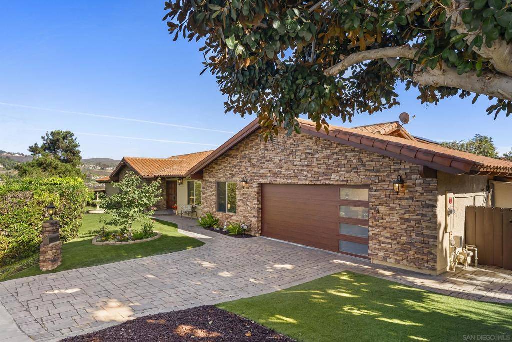 Carlsbad, CA 92009,7548 Viejo Castilla Way