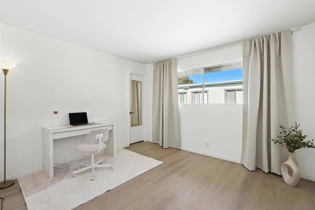 San Diego, CA 92111,6929 Park Mesa Way #126