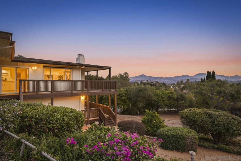 Escondido, CA 92029,863 Via Rancho Pkwy