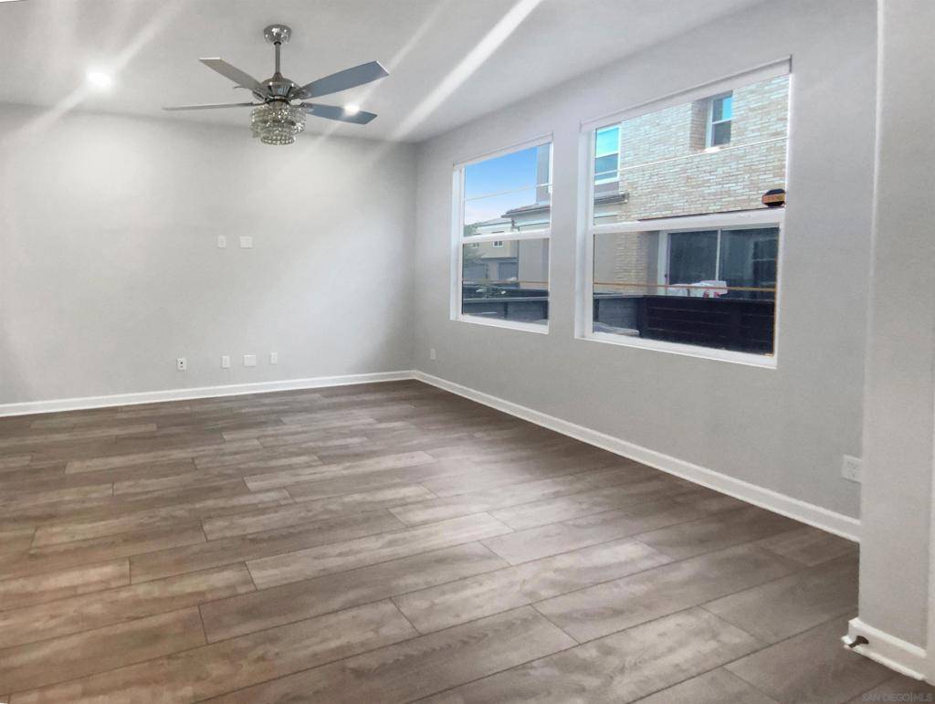 San Marcos, CA 92078,1206 Sunrise Vw #102