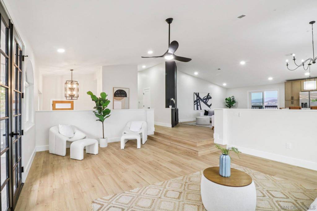 Spring Valley, CA 91977,1047 Sangamon