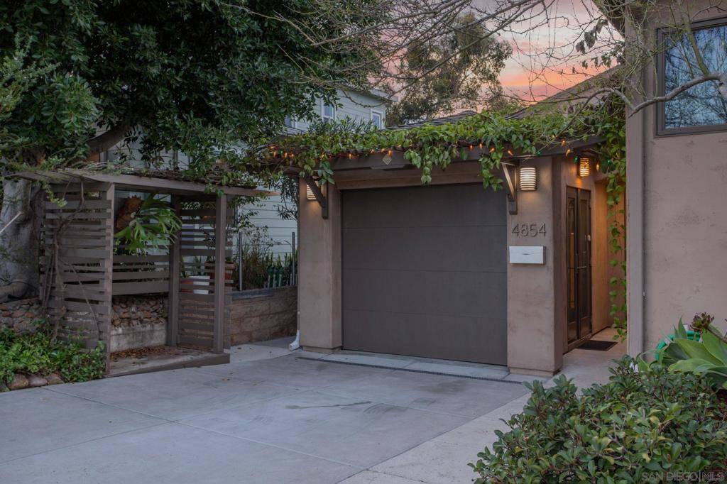 San Diego, CA 92116,4854 39Th St