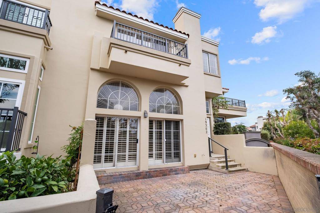 Huntington Beach, CA 92648,19302 Sawgrass Ln