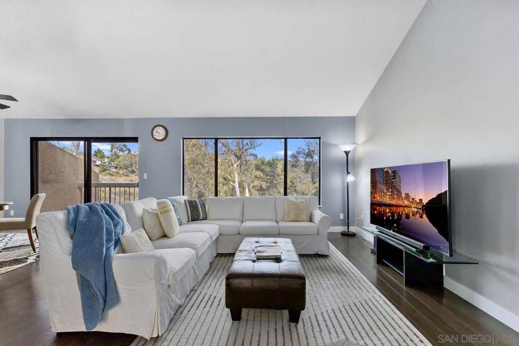 La Jolla, CA 92037,6595 Caminito Catalan