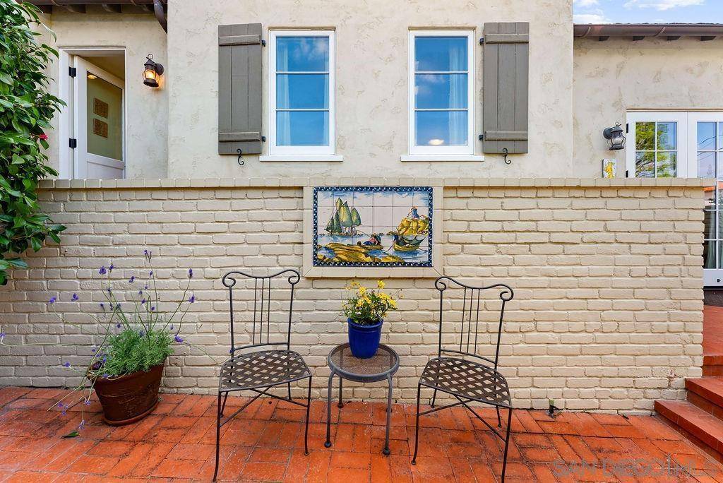 La Jolla, CA 92037,7725 Whitefield Pl