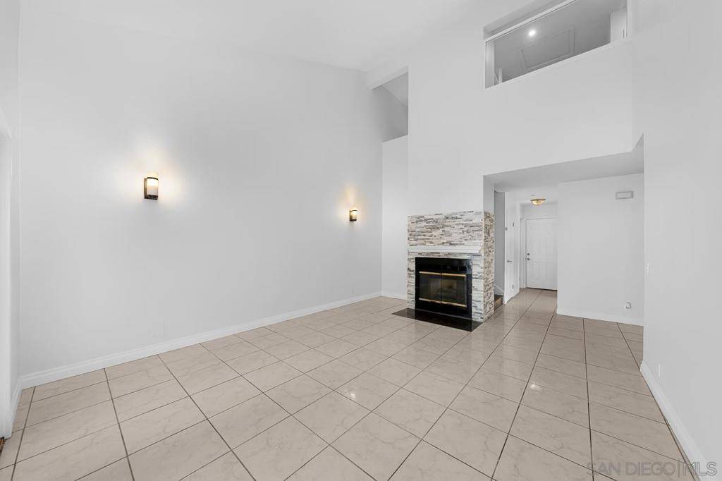 San Diego, CA 92139,2306 Manzana Way