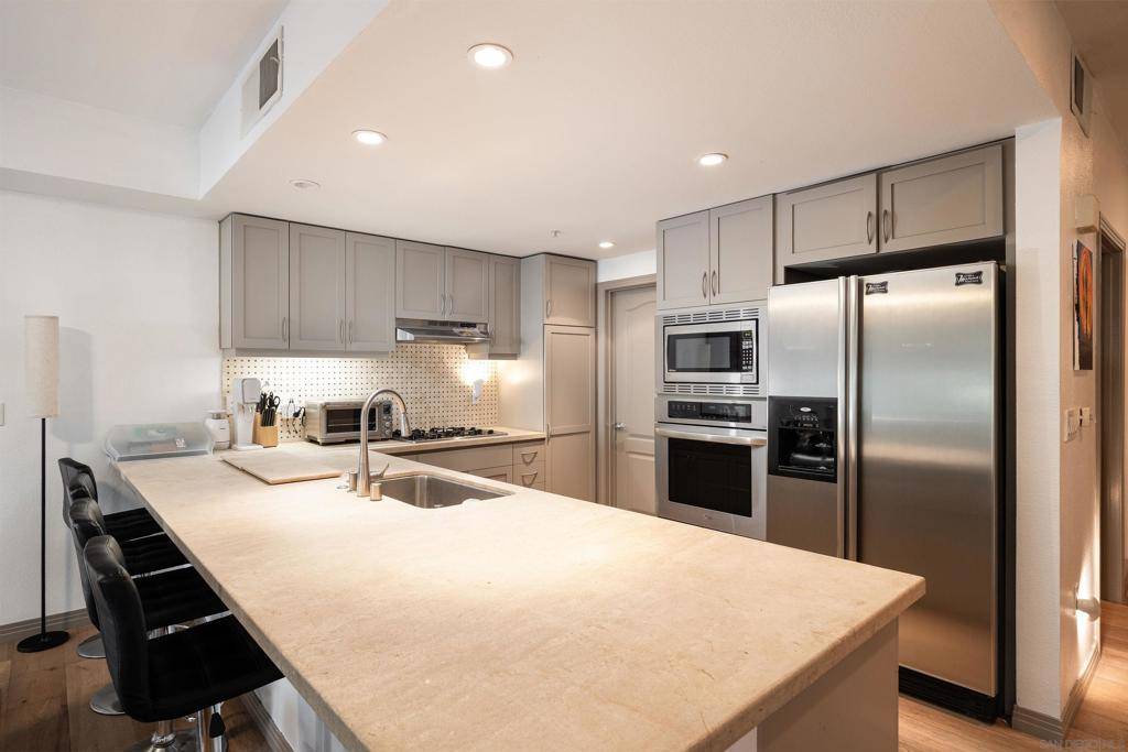 San Diego, CA 92101,1750 Kettner Blvd #107