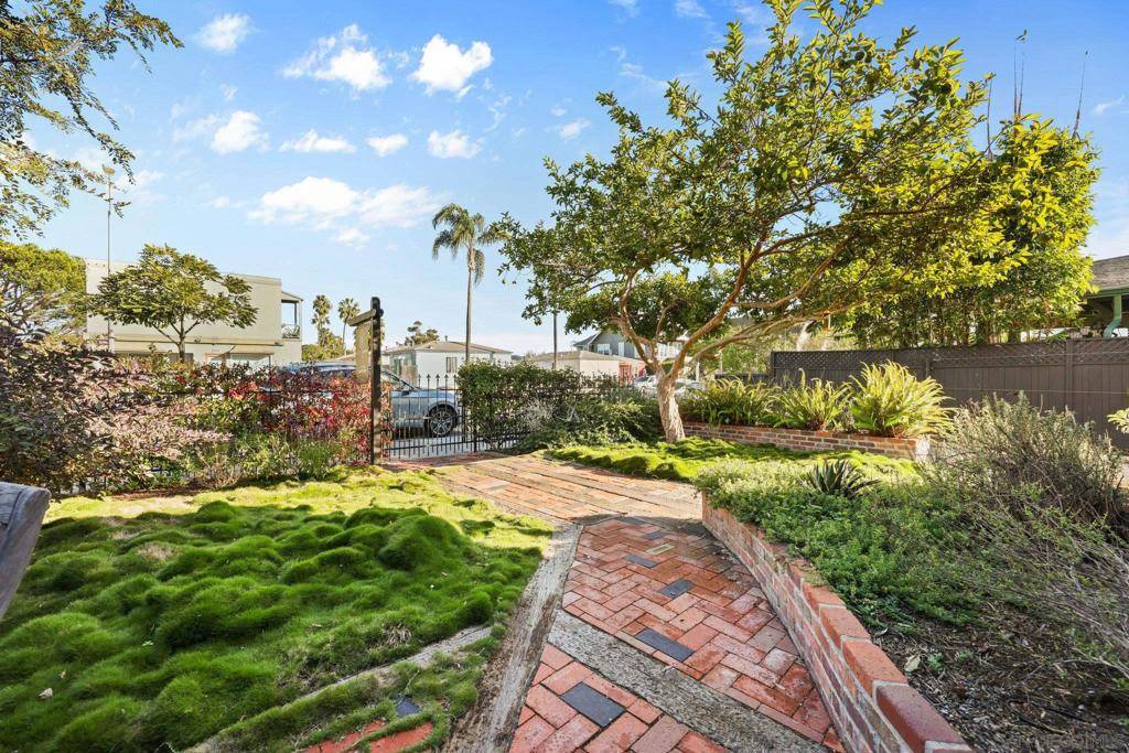 San Diego, CA 92102,1930 30Th St