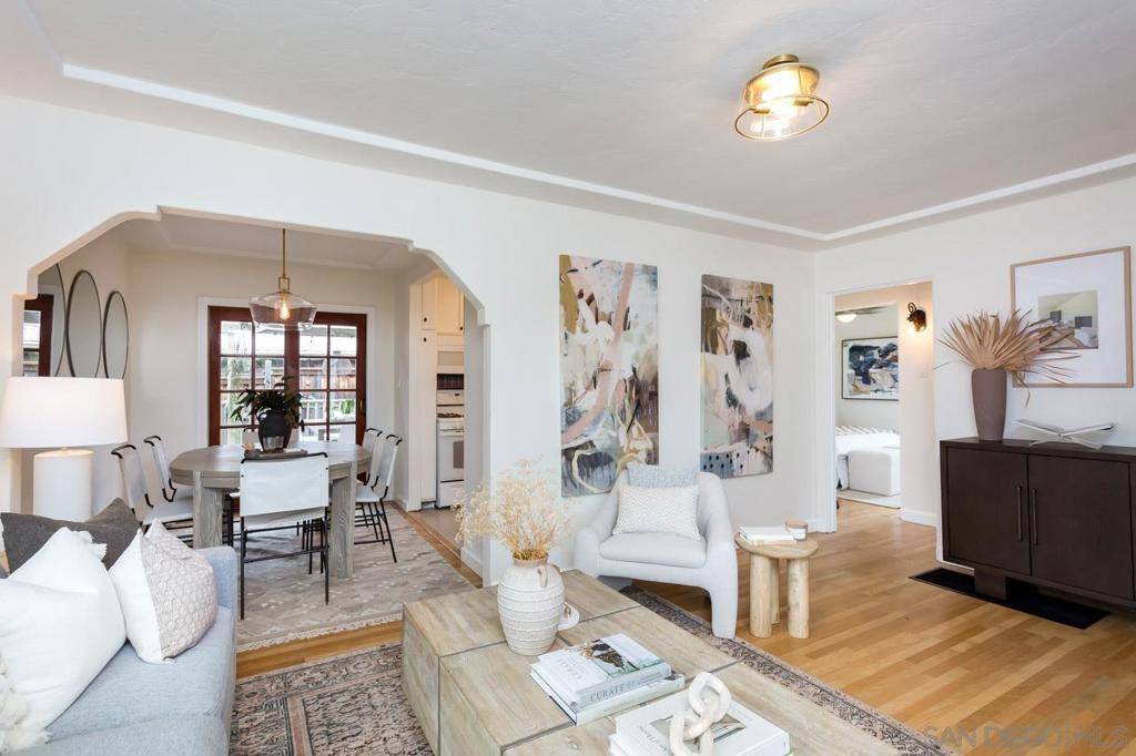 San Diego, CA 92116,3848 Monroe Avenue