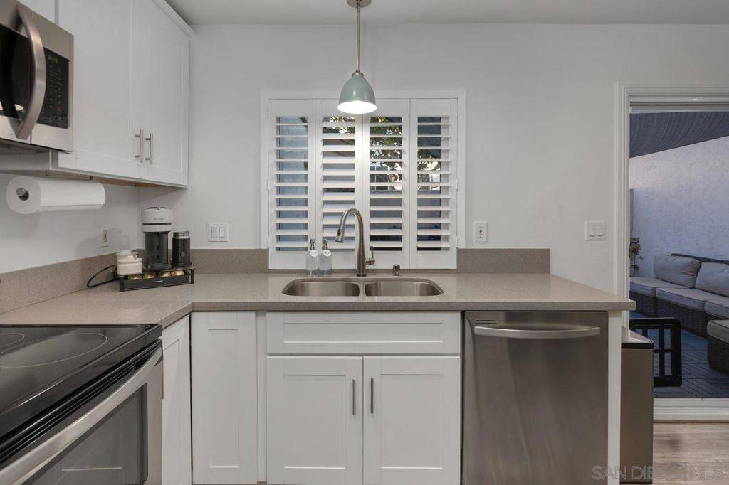 San Diego, CA 92111,5597 Caminito Jose