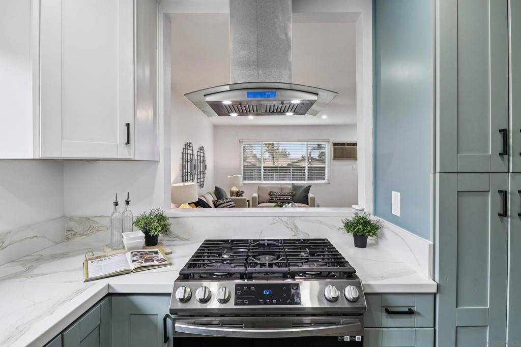 Santee, CA 92071,10220 Princess Sarit Way