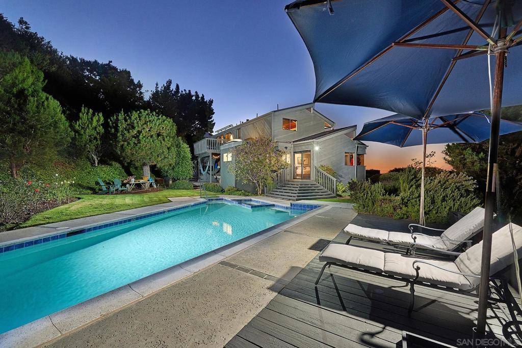 La Jolla, CA 92037,2551 Via Viesta