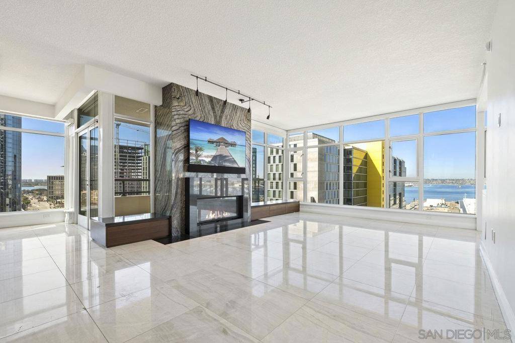 San Diego, CA 92101,1199 Pacific Highway #1306