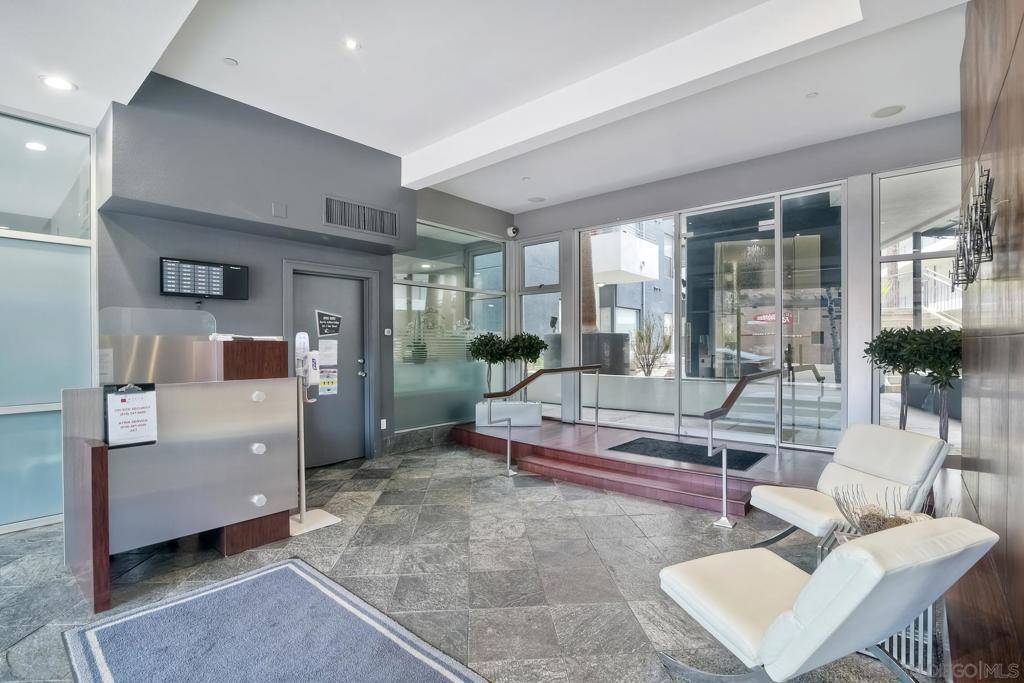 San Diego, CA 92101,120 Island Ave #325