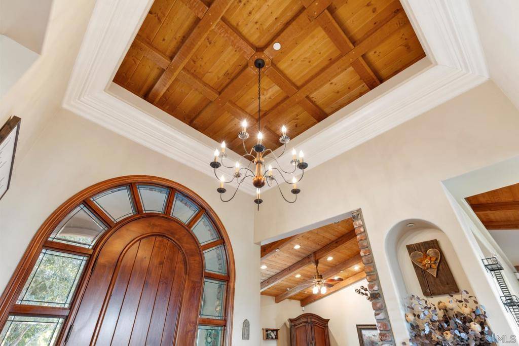 Fallbrook, CA 92028,1609 Santa Margarita Drive