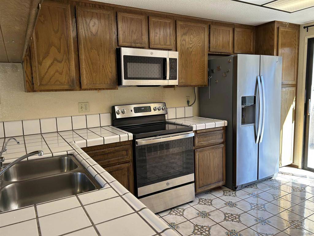 San Diego, CA 92131,10450 Ridgewater Ln