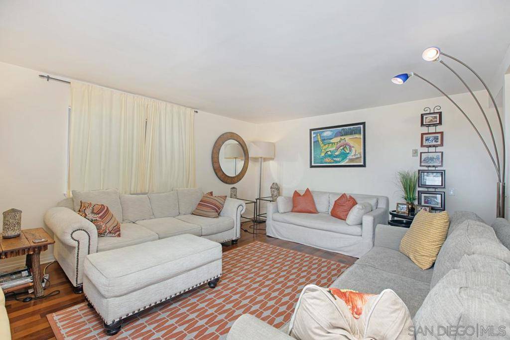 Solana Beach, CA 92075,218 Turf View Dr