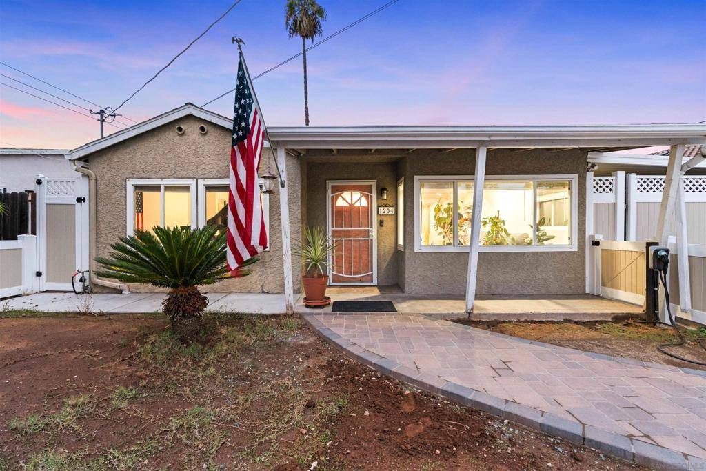 El Cajon, CA 92021,1204 Peach Ave