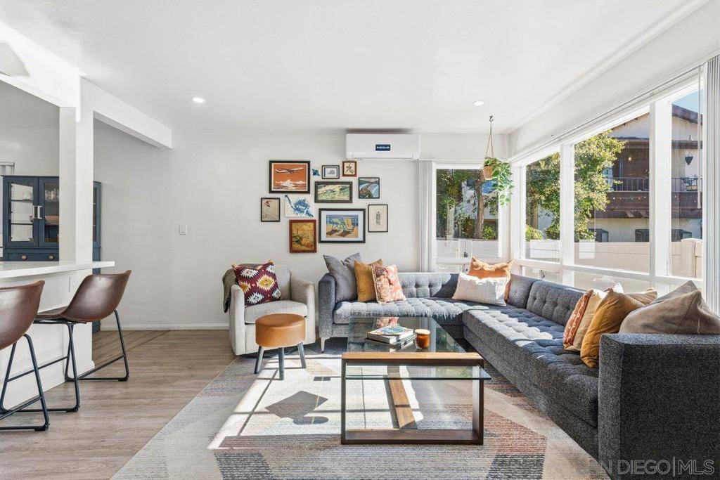 San Diego, CA 92109,1818 Diamond St