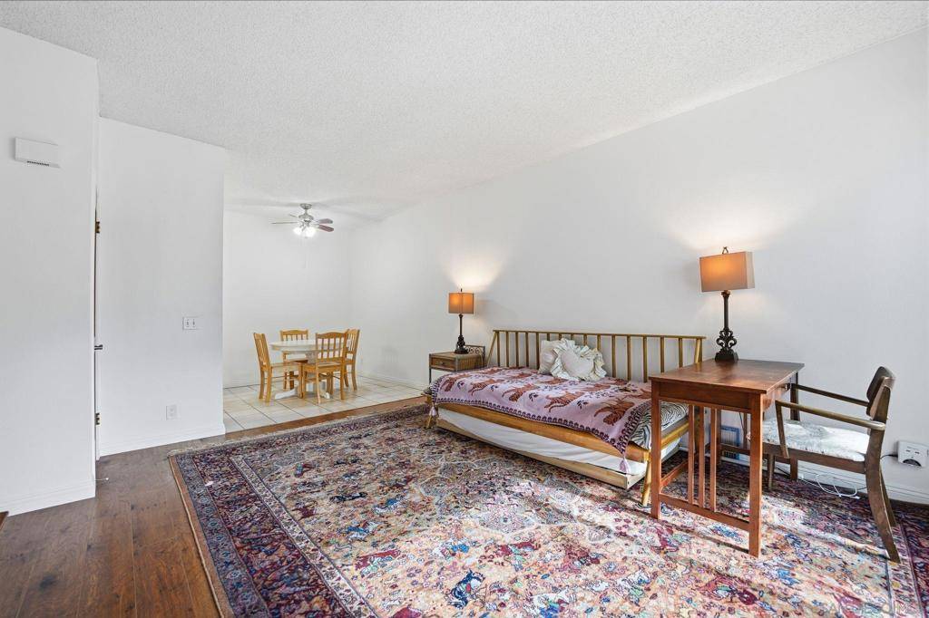 San Diego, CA 92122,8310 Regents Rd #1E