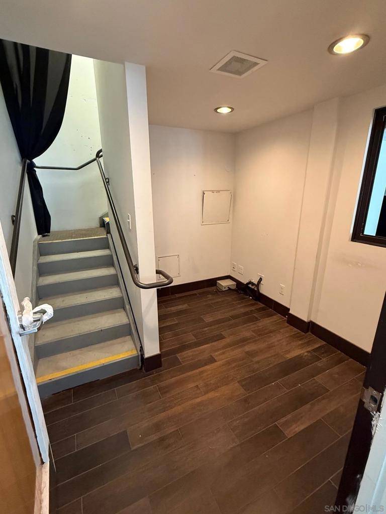 San Diego, CA 92101,302 11th Ave