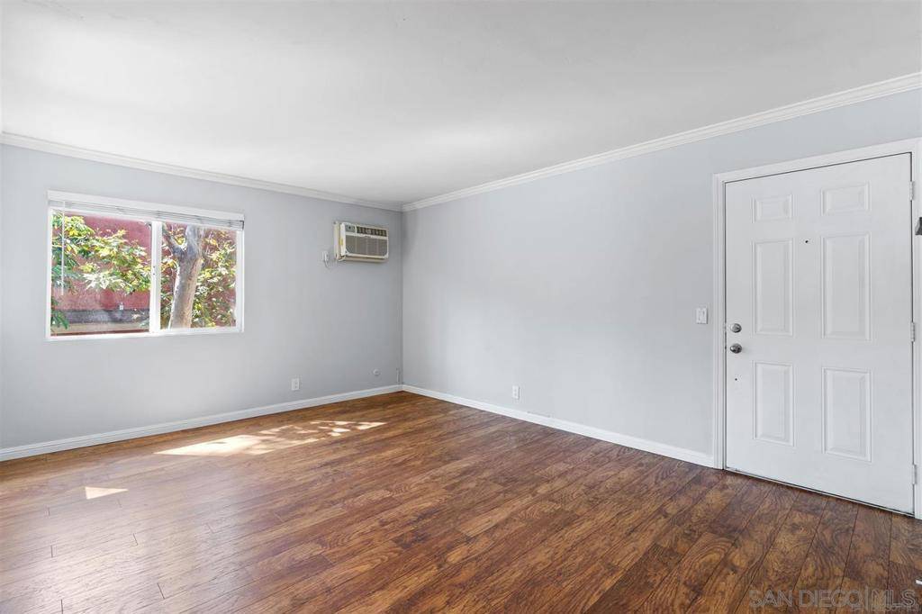 El Cajon, CA 92020,1280 W Main St #24