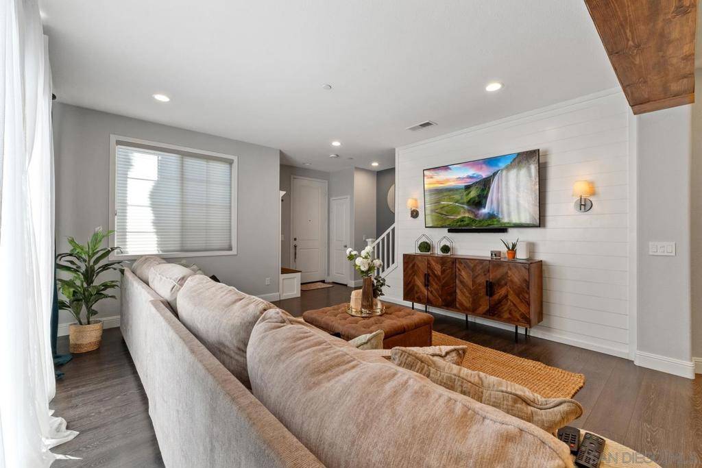 Chula Vista, CA 91915,1812 Alcala Ct