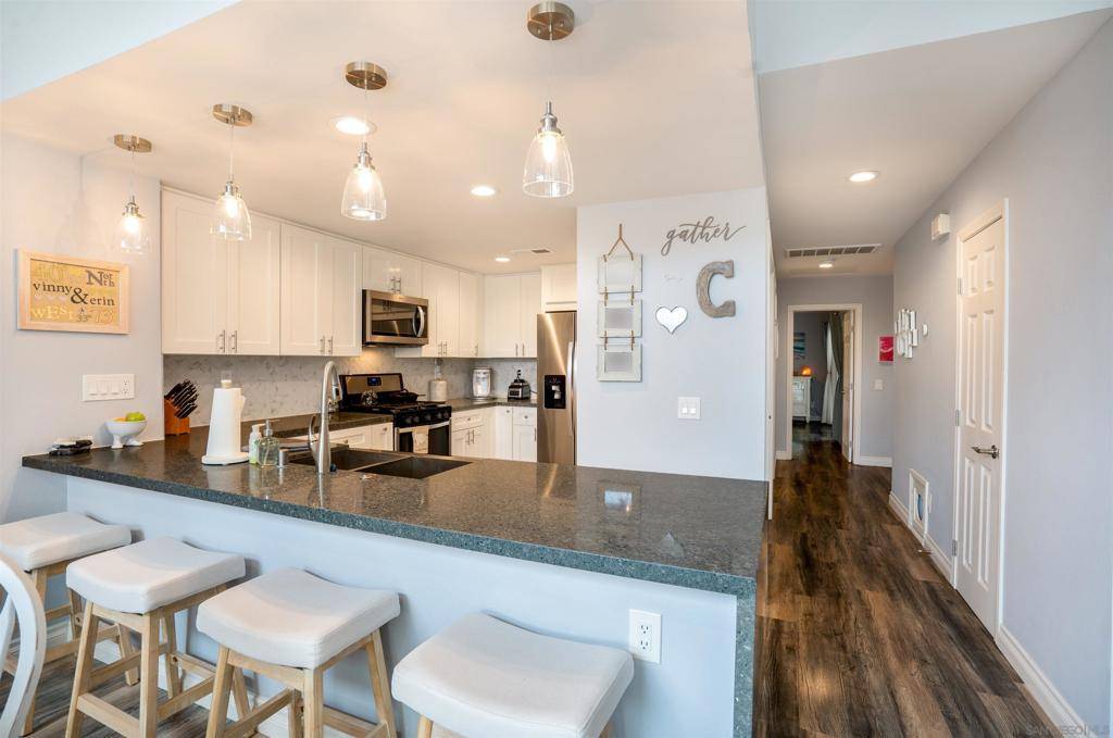 Poway, CA 92064,13286 Creek Park Ln