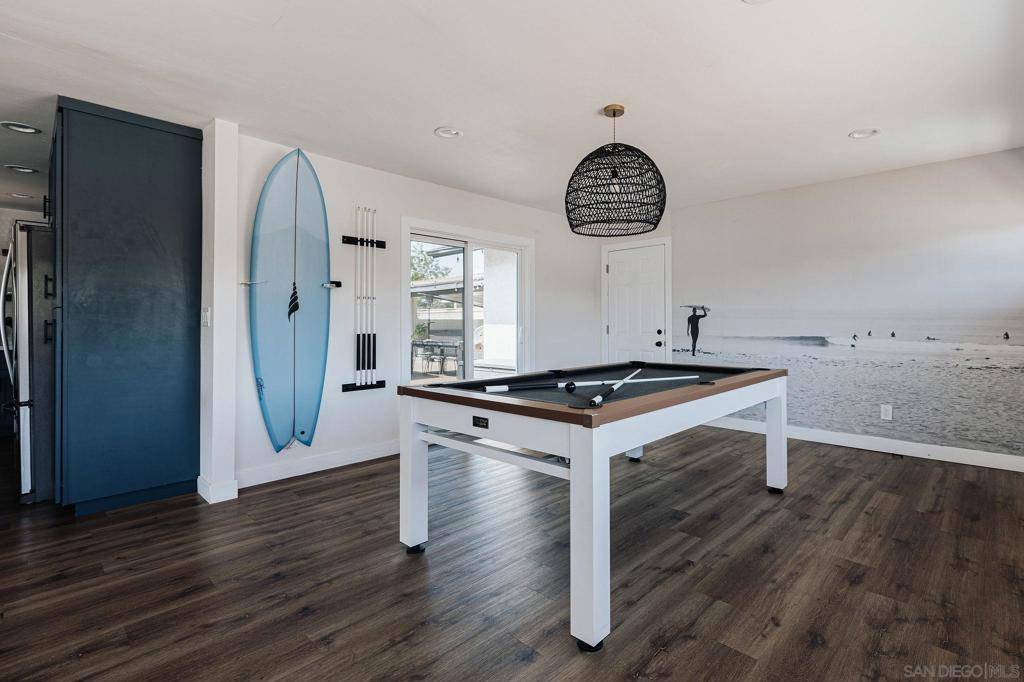 San Diego, CA 92107,3805 Atascadero Dr