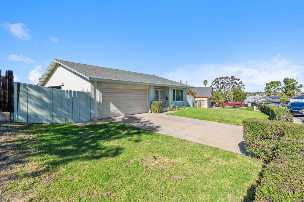 San Diego, CA 92114,292 Lausanne Dr