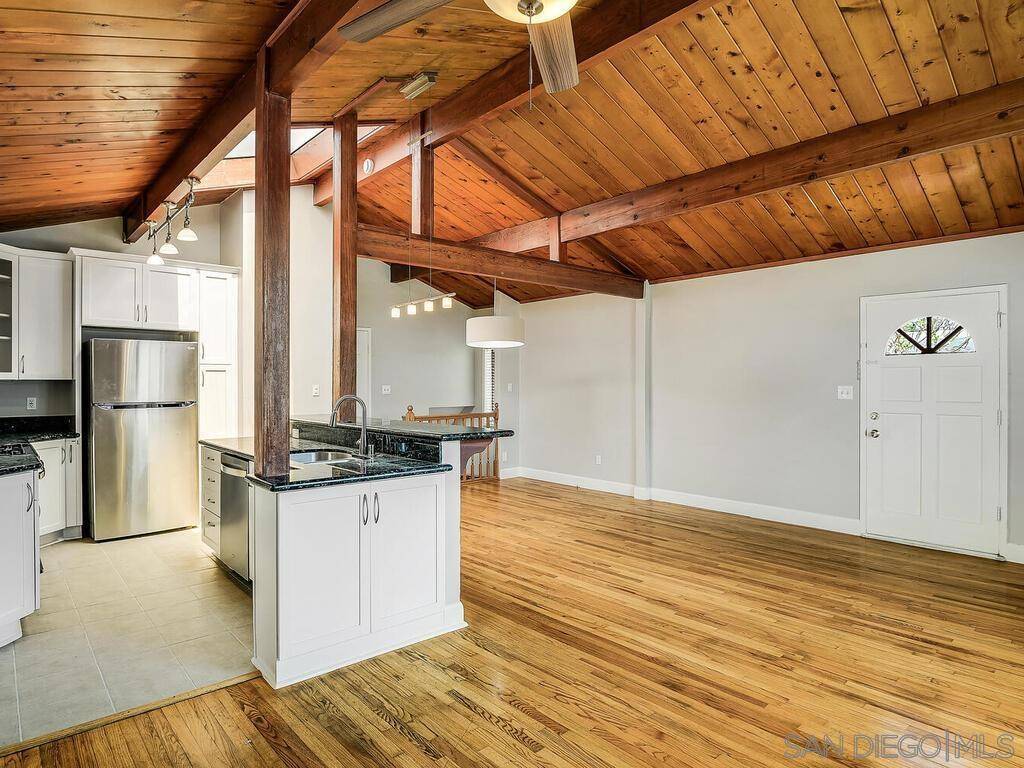 San Diego, CA 92106,3614 Wawona Dr