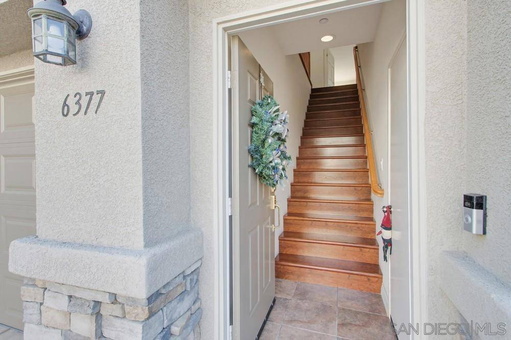 Carlsbad, CA 92011,6377 Alexandri Cir