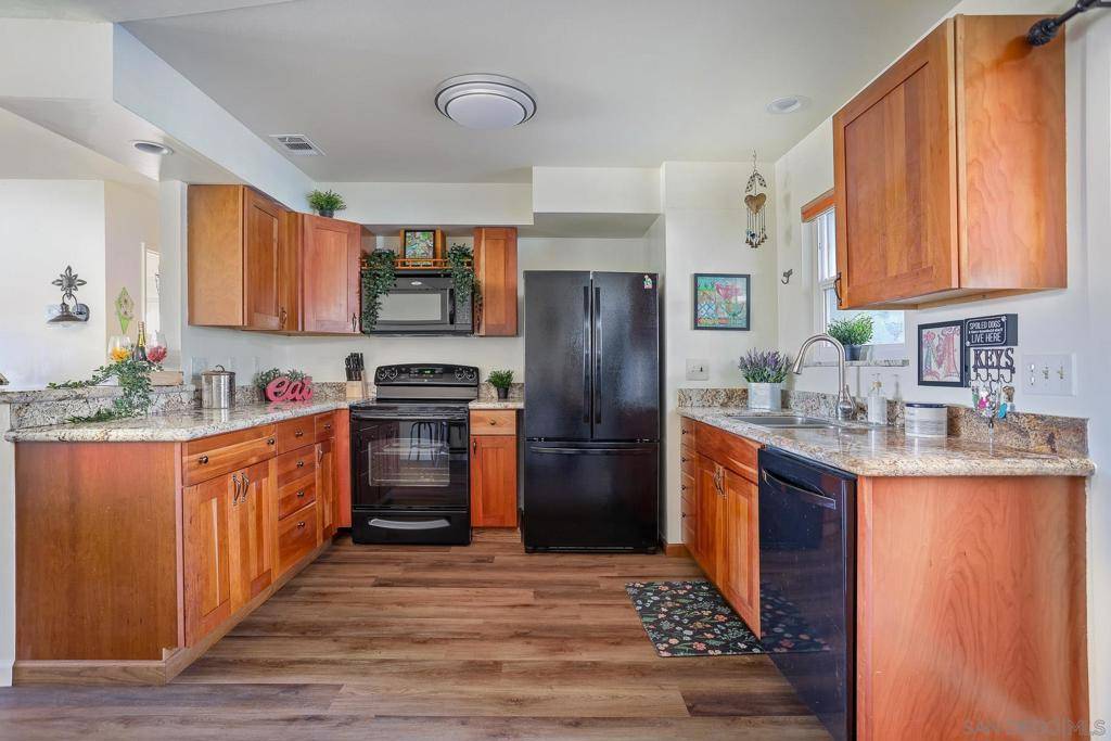 Oceanside, CA 92057,3577 Pear Blossom Ave