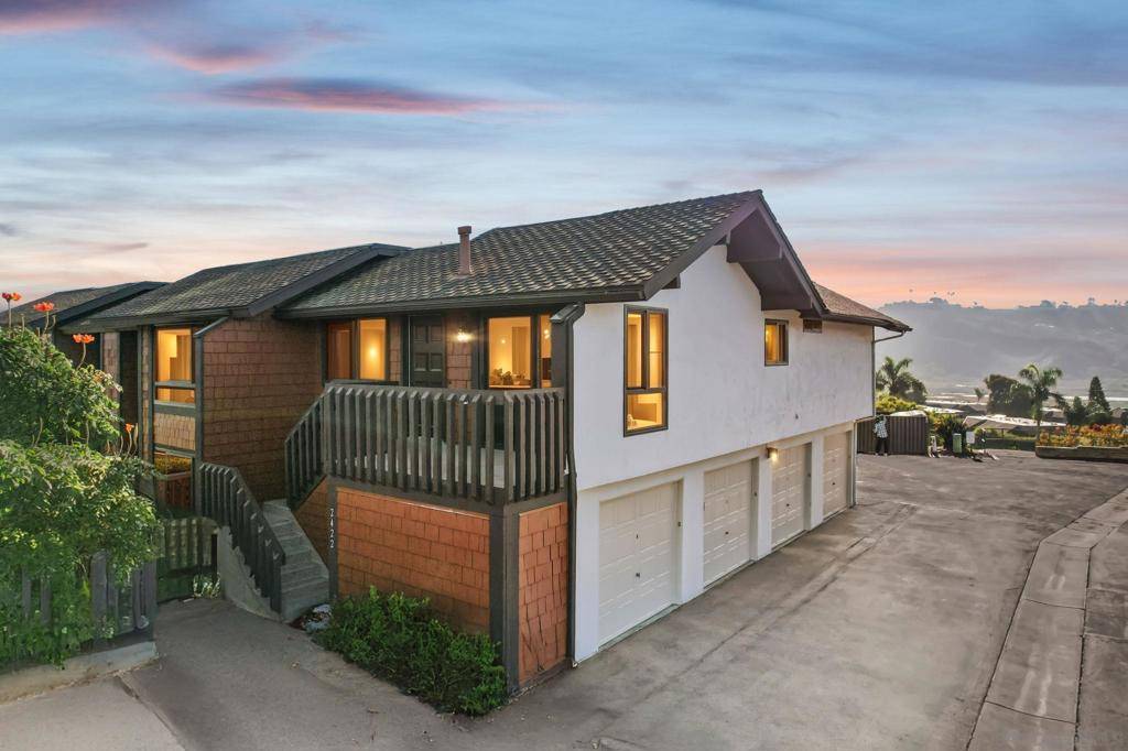 Cardiff By The Sea, CA 92007,2422 Caminito Ocean Cv