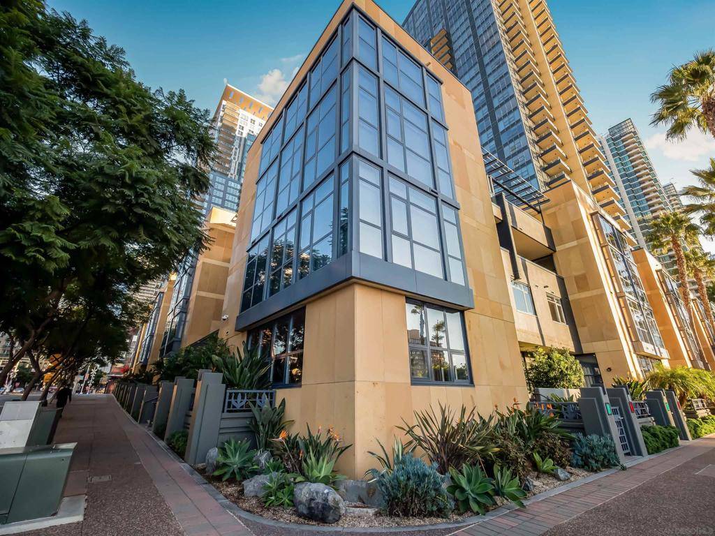 San Diego, CA 92101,1325 Pacific Hwy #107