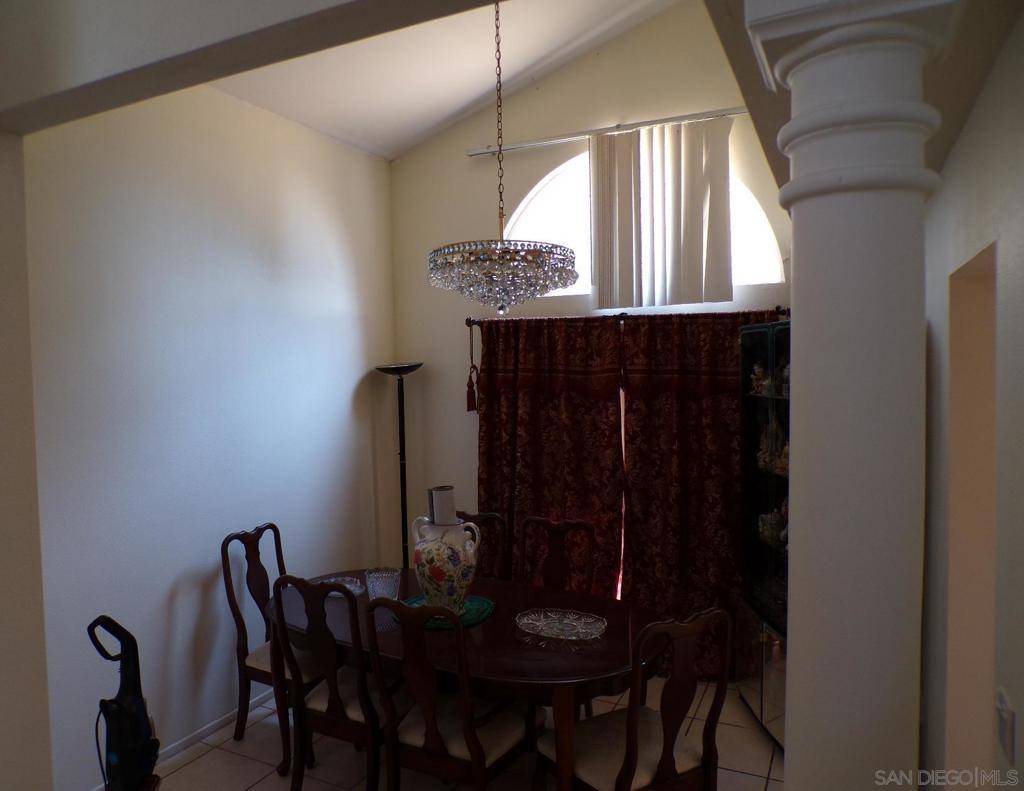 Escondido, CA 92026,1501 Corte Capriana