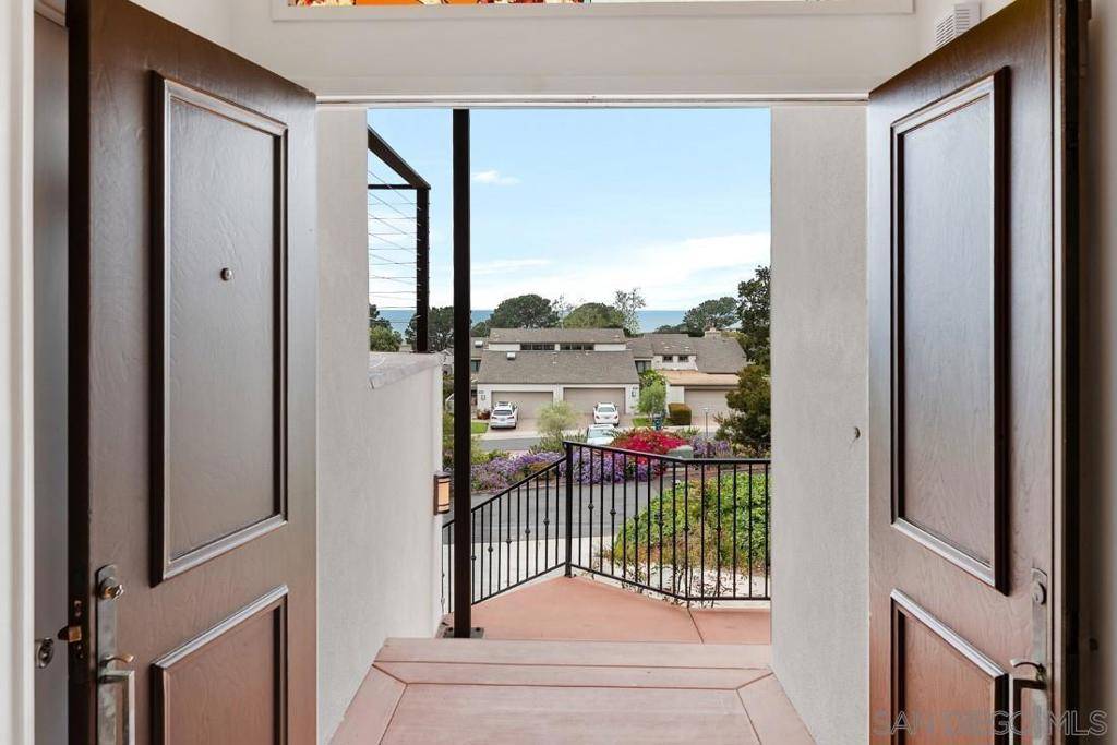 Del Mar, CA 92014,13045 Via Esperia