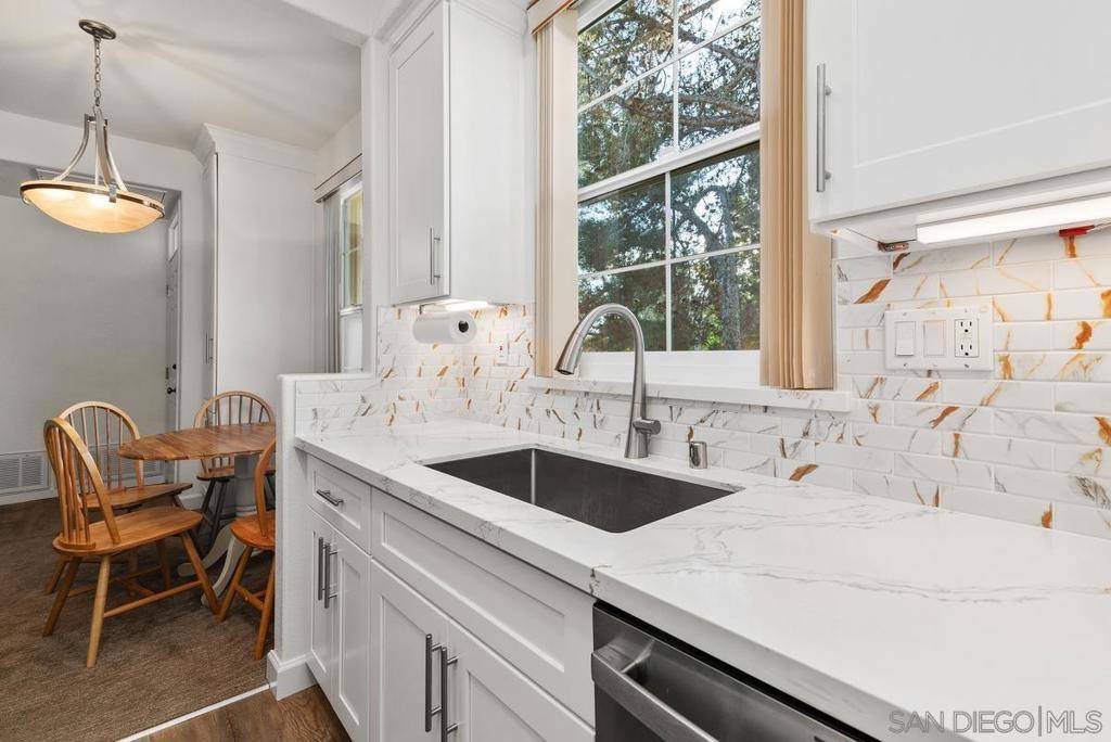 San Diego, CA 92130,3605 Bernwood Pl #74