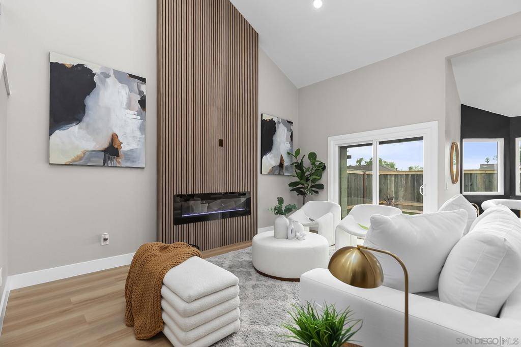 San Diego, CA 92111,3226 Old Heather Road