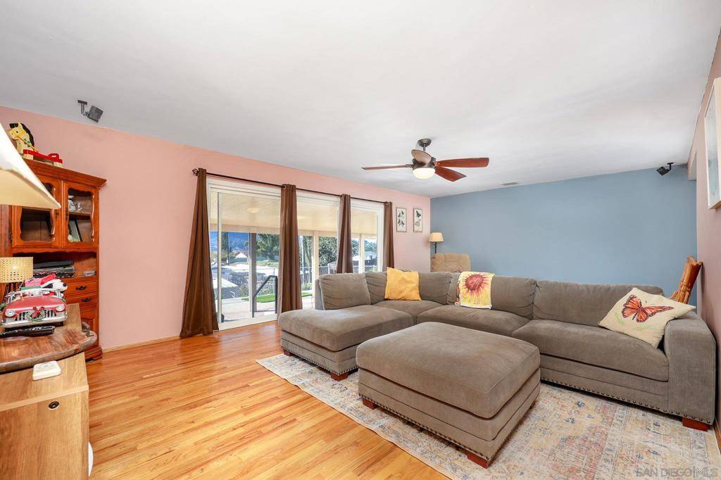 El Cajon, CA 92021,7948 Shalamar Dr