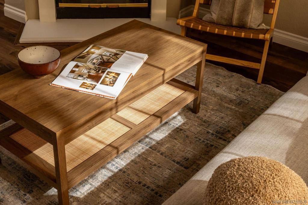 San Diego, CA 92103,4064 Front St #2