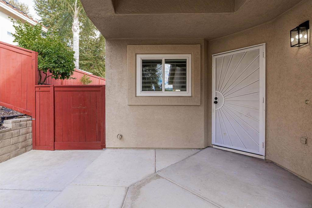 Escondido, CA 92026,29747 Circle R Ct