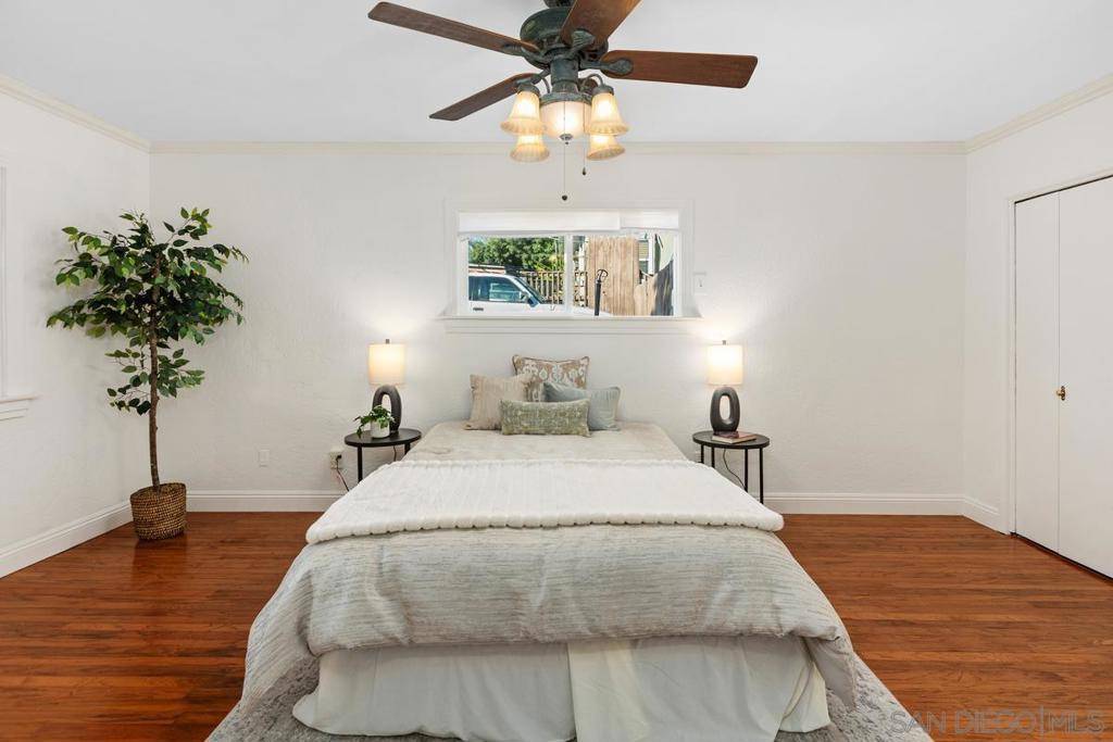 Spring Valley, CA 91977,2707 Sweetwater Rd