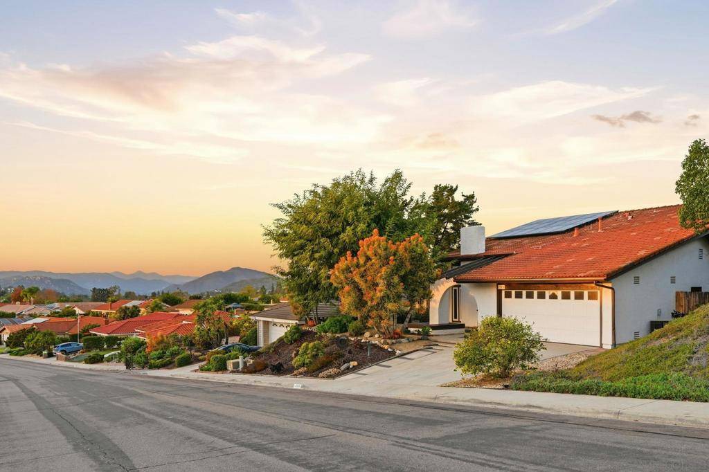 San Diego, CA 92128,17570 Montero Rd