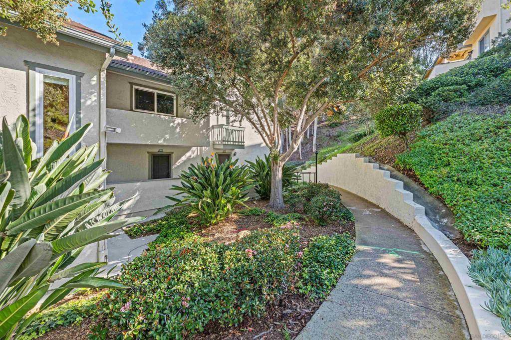 San Diego, CA 92111,7049 Park Mesa Way #90