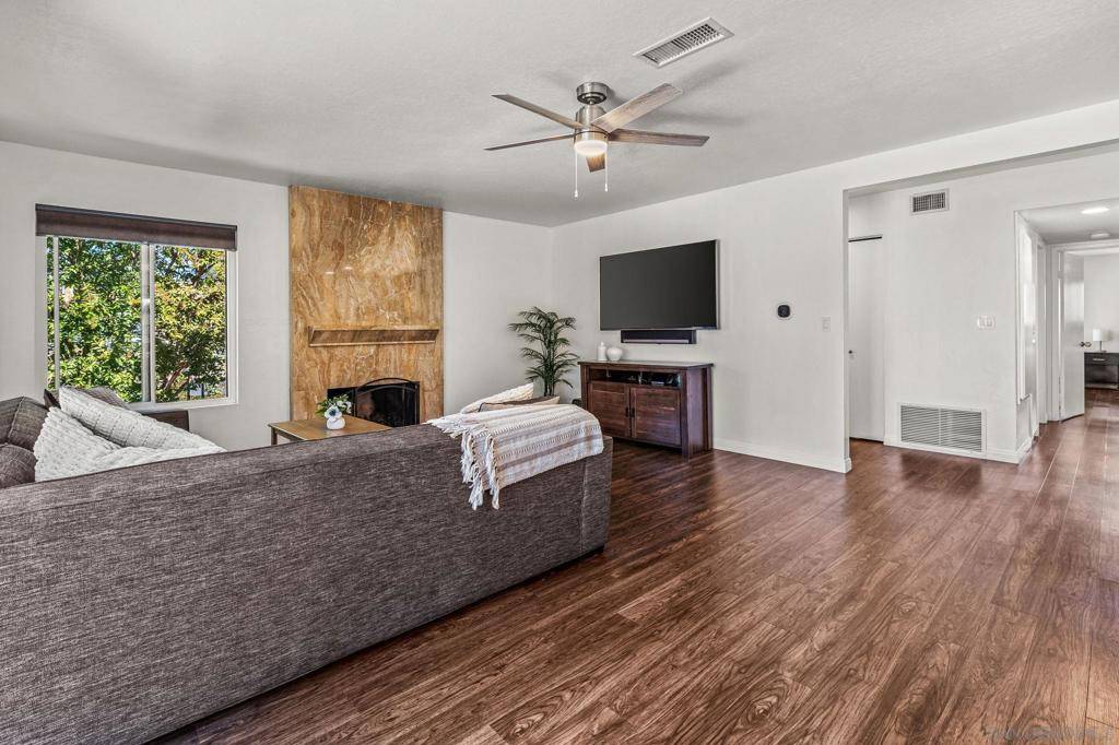 Escondido, CA 92025,450 W Vermont #1602