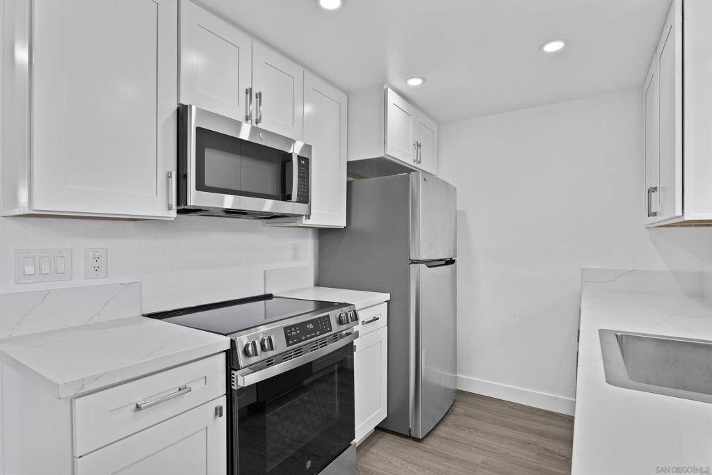 San Diego, CA 92115,6765 Amherst St #C