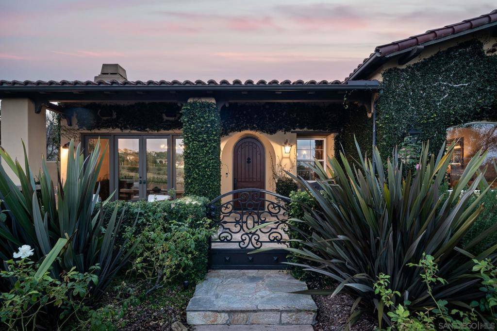 San Diego, CA 92127,8341 Santaluz Village Green E