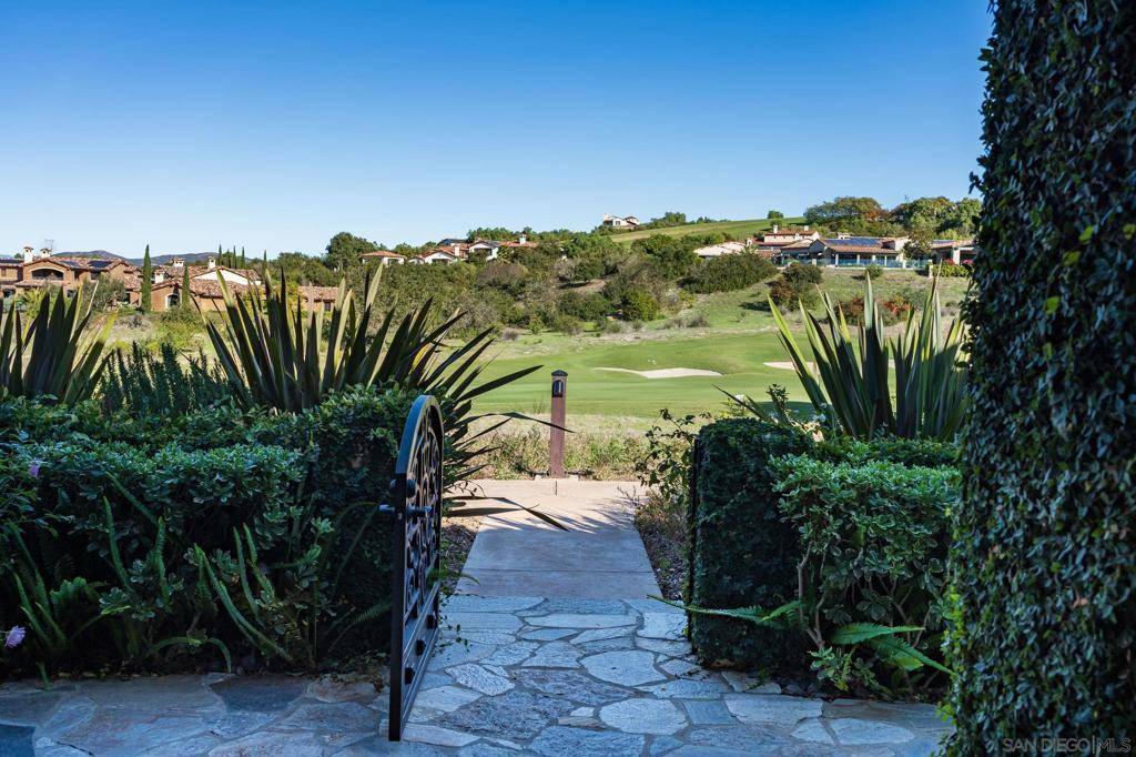 San Diego, CA 92127,8341 Santaluz Village Green E