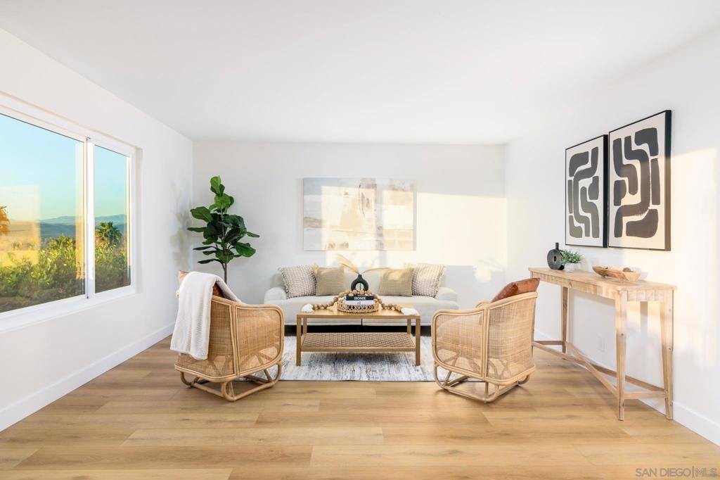 Oceanside, CA 92057,3606 Vista Rey #9